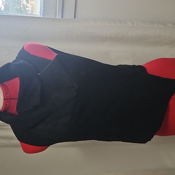 BCBGMaxAzria Black Vest - Picture 1 of 7